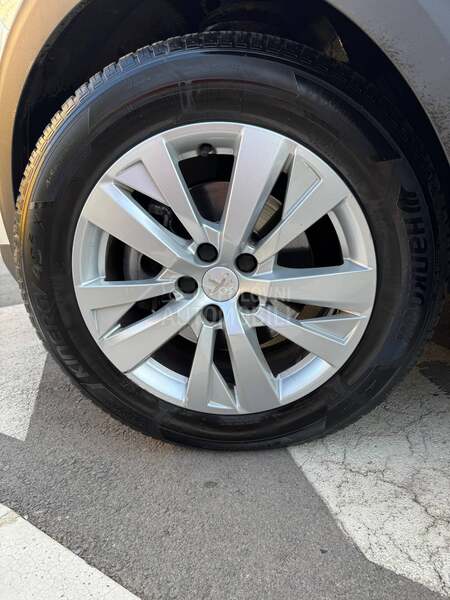 Peugeot 3008 BlueHDI PERLA