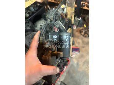 Kociona klesta zadnja desna za Audi A6 od 2004. do 2009. god.