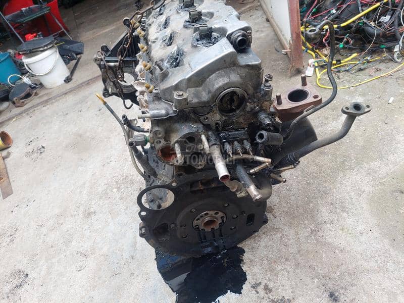 motor 2.0 d4d za Toyota Avensis | Auto delovi | Polovni Automobili