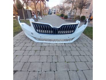 Prednji branik 4pdc prskalice za Škoda Superb od 2015. do 2019. god.