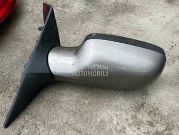 Retrovizor levi sampanj za Renault Scenic od 2003. do 2009. god.