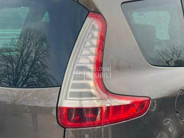 Stop svetlo desno za Renault Grand Scenic od 2009. do 2016. god.