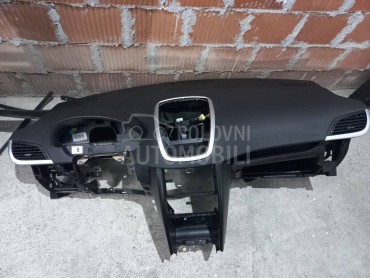 Instrument tabla za Peugeot 207
