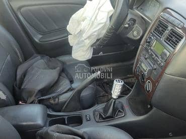 Suncobran za Toyota Avensis od 1997. do 2002. god.