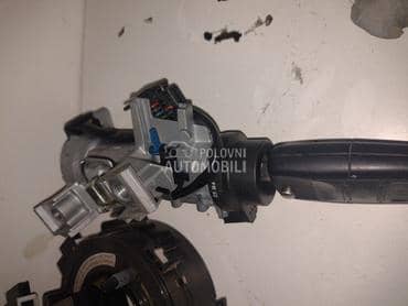 Kontakt brava za Volkswagen Golf 5 od 2003. do 2008. god.