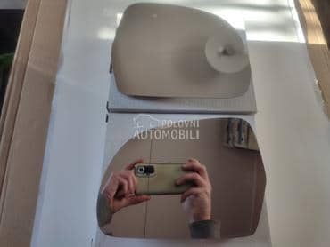 Staklo retrovizora sa grejačem za Audi A3, A4, A5 ... od 2007. do 2010. god.