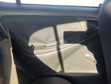 Tapacir vrata za Toyota Yaris od 1999. do 2005. god.