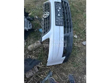 Branik i maska bela boja za Volkswagen Caddy, Touran od 2004. do 2009. god.