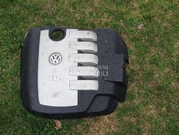 Poklopac motora 2.5tdi R5 za Volkswagen Touareg