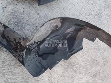 Prednje desno podkrilo za Mercedes Benz B 150, B 170, B 180 ...