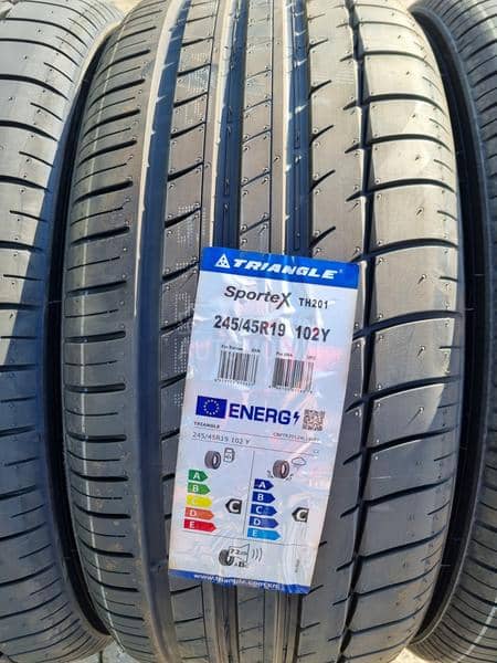 Triangle 245/45 R19 Letnja