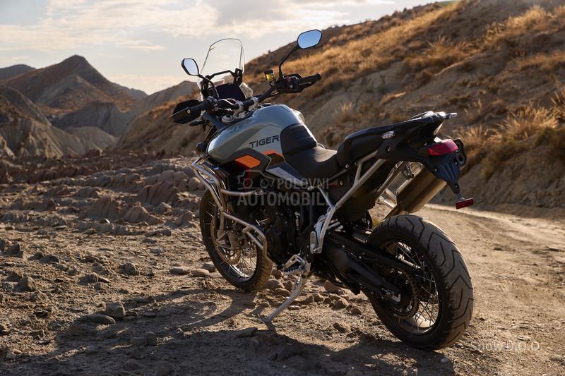 Triumph TIGER 900