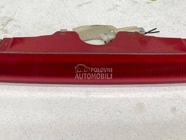 Trece stop svetlo za Renault Laguna od 2001. do 2008. god.