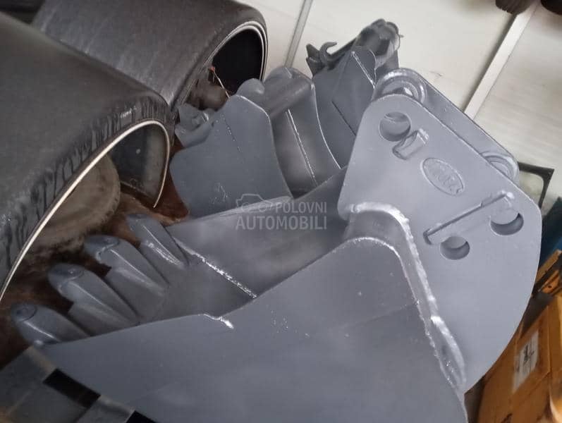 Kasika za bager ili kombinirku 450 mm