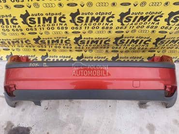 Branik zadnji crveni (hečbek) za Ford Focus od 2004. do 2008. god.