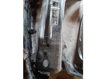 Prednji branik w203 za Mercedes Benz C 180, C 200, C 220 ... od 2001. do 2004. god.