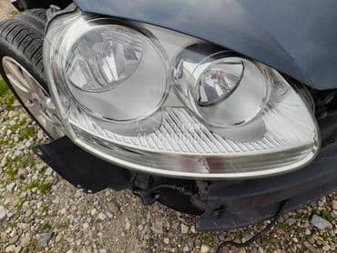 Farovi za Volkswagen Golf 5 od 2004. do 2008. god.