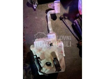 Pumpica tecnosti za brisace za Volkswagen Passat B6