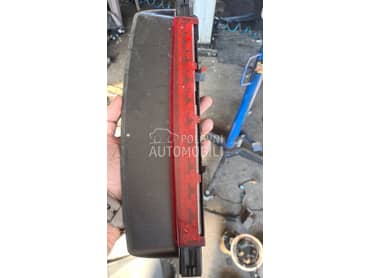 Treće stop svetlo limuzina za Audi A6