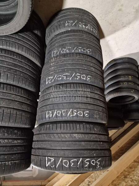 Pirelli 315/30 R21 Letnja