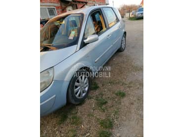 Renault Scenic -  kompletan auto u delovima