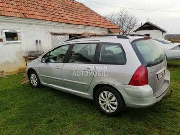 Zadnji branik za Peugeot 307 od 2001. do 2005. god.