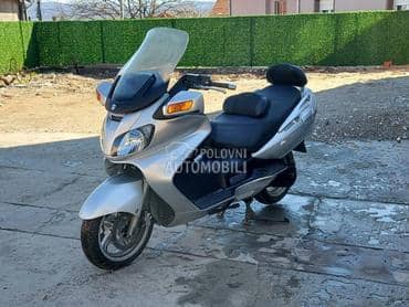 Suzuki Burgman 650 za delove