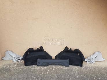 Obloge gepeka tepih plastike za Peugeot 207