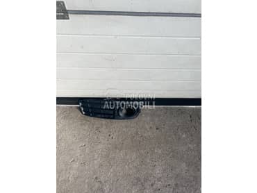 Resetka oko maglenke u braniku za Audi A4 od 2007. do 2012. god.