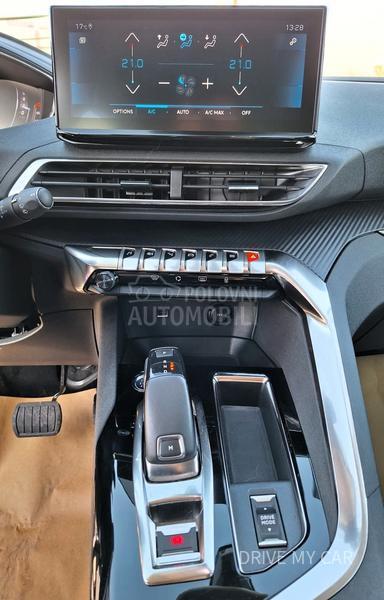 Peugeot 3008 1.5 HDI  ALLURE EAT8