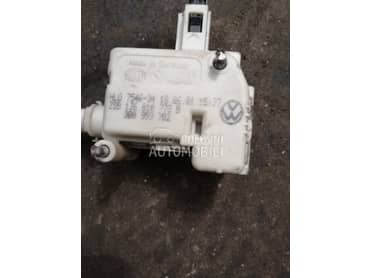 prekidac poklopca rezervoara za Volkswagen Golf 4 od 1998. do 2004. god.
