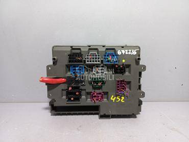 ELEKTRONIKA KUTIJA OSIGURACA za BMW Serija 3