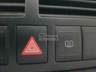 Prekidač sva četiri migavca za Volkswagen Polo od 2001. do 2009. god.