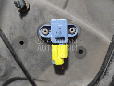 SENZOR AIRBAGA za Volkswagen Passat B6