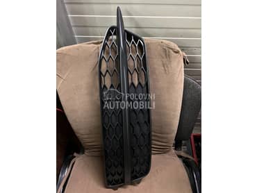 Desna resetka u braniku S LINE za Audi A6 od 2011. do 2014. god.