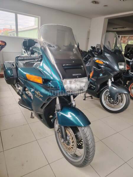 Honda St 1100