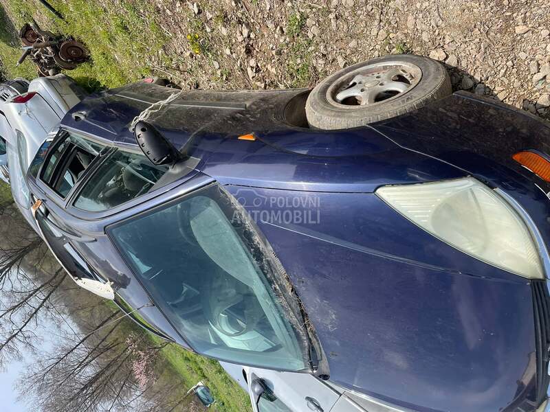 Ford Focus -  kompletan auto u delovima