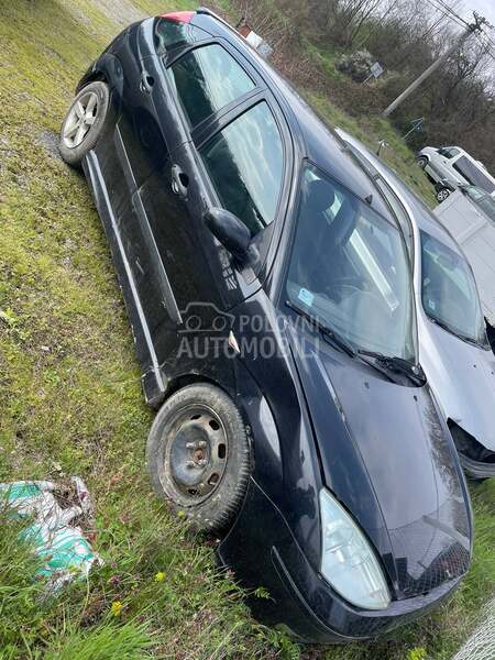 Ford Focus -  kompletan auto u delovima