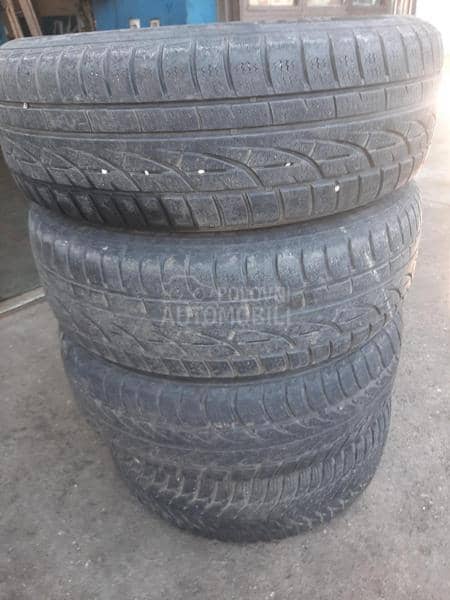 Ford Focus 2002. god. -  kompletan auto u delovima