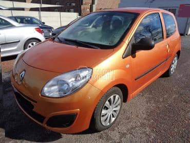 Renault Twingo II -  kompletan auto u delovima