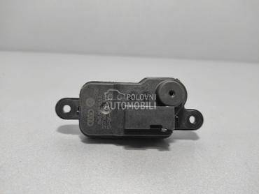 MOTORIC POKLOPCA REZERVOARA za Audi A3