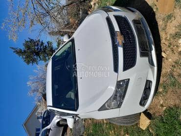 Chevrolet Cruze -  kompletan auto u delovima