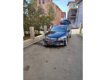 Opel Insignia -  kompletan auto u delovima