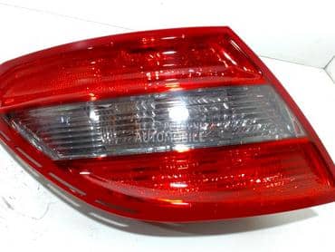 Levo stpo svetlo za Mercedes Benz C 220 od 2008. do 2012. god.