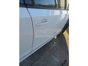 PREDNJA DESNA VRATA OSTECENA za Volkswagen up!