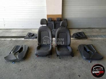 UNUTRAŠNJOST 226-7 za Audi 100