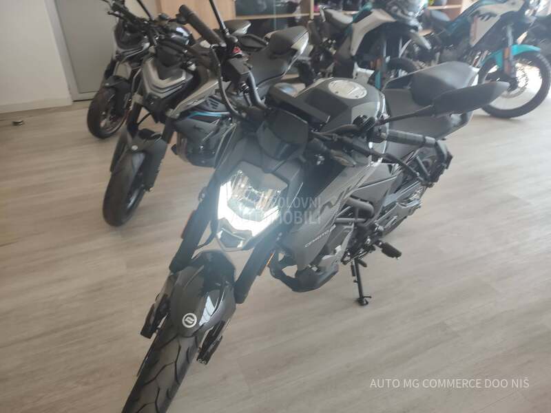 CFMOTO 300 NK DOSTUPNO