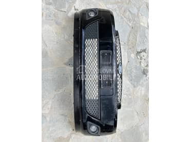 prednji branik u crnoj boji za Ford Fiesta od 2005. do 2008. god.