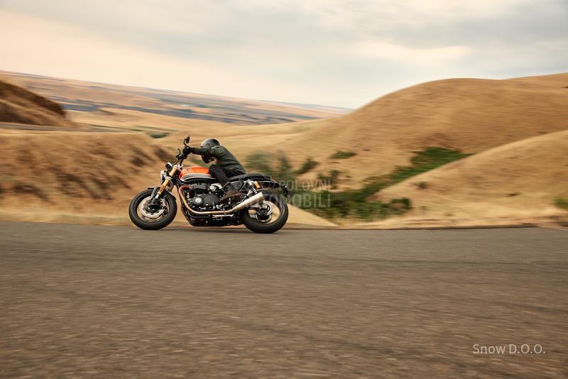 Triumph Speed Twin 1200