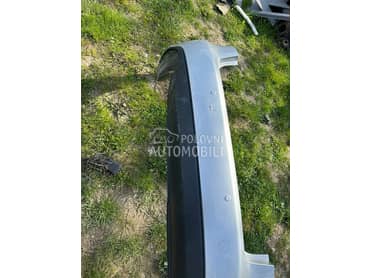 Branik zadnji za Audi A4 od 2008. do 2015. god.